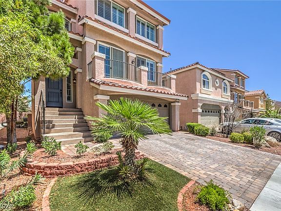 3rd image of 6042 Crown Palms Ave