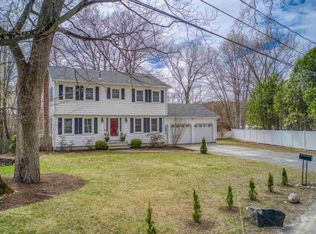 43 Cottonwood Dr, Hudson, NH 03051