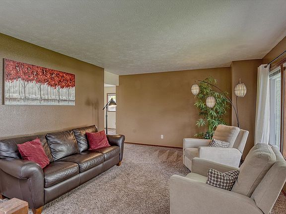3rd image of 3422 S Melissa Dr