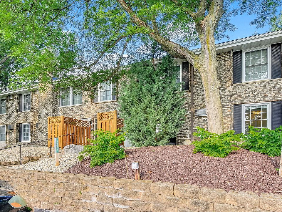 1st image of 4424 Cedar Lake Rd S APT 1