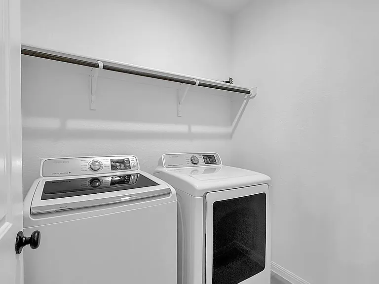 2608 Emerson Trl — Photo 25