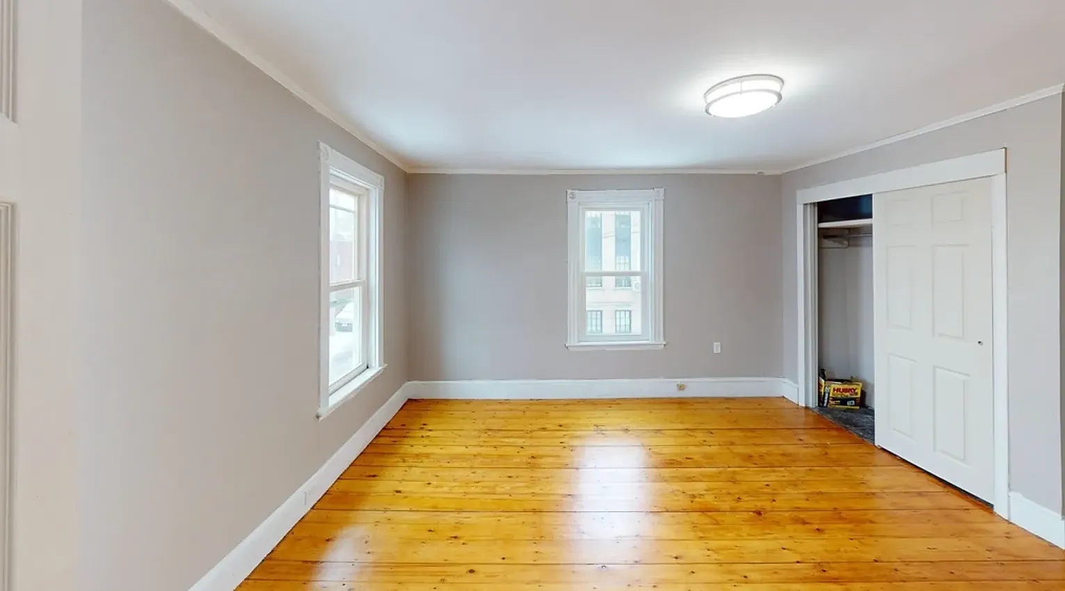 3 bed, 1200 sqft, $4,200 — Photo 1