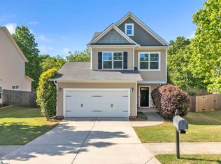 212 Rivers Edge Cir, Simpsonville, SC 29680