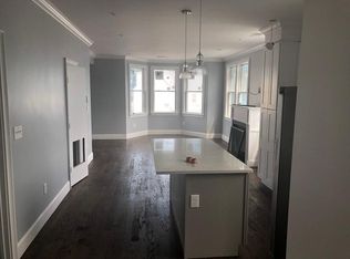 32 Saranac St FLOOR 2, Dorchester, MA 02122