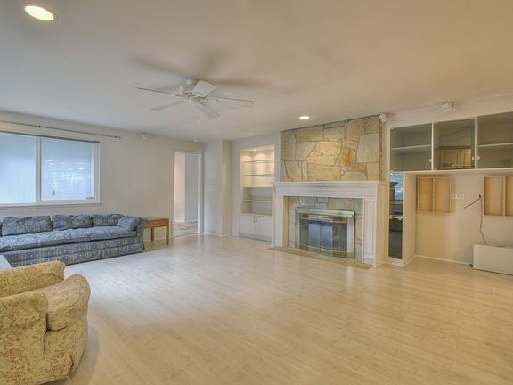 5th image of 7014 Citrine Ln SW