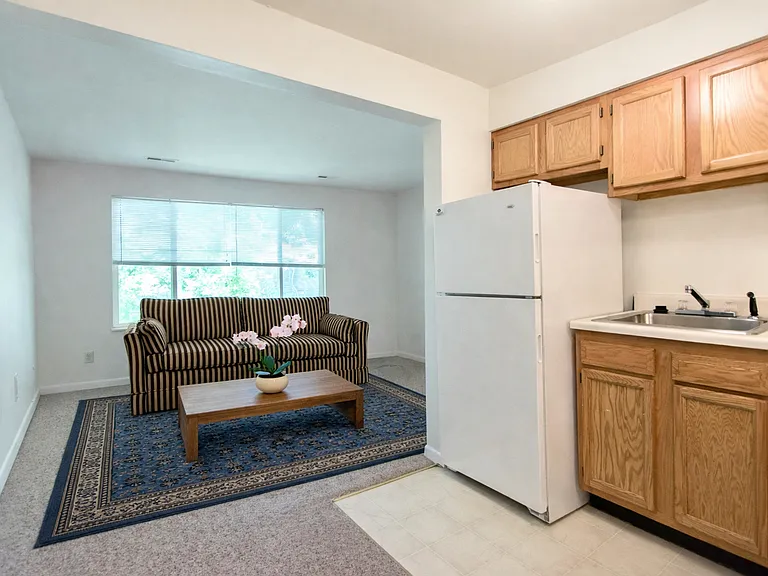 The Grove Apartments — Photo 9