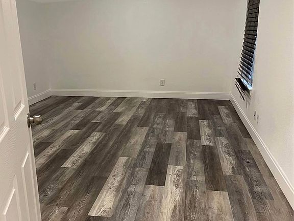 5th image of 7002 Carwill Dr
