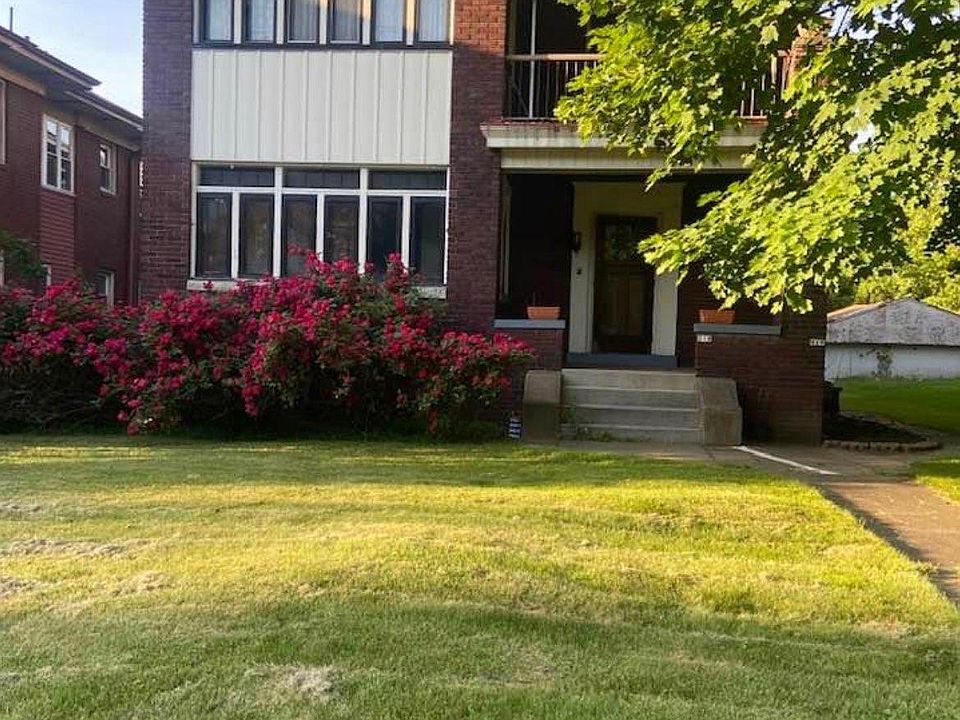 1st image of 216 Lincoln Ave
