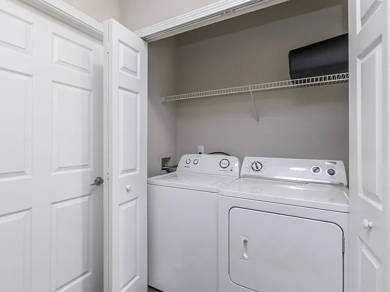 Registry at Windsor Parke — Photo 68