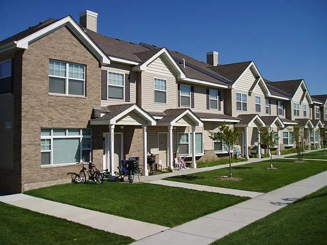 Maple Lakes Townhomes — Photo 3