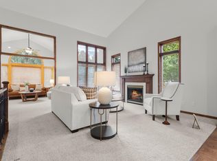 4624 Greenhaven Dr, Saint Paul, MN 55127