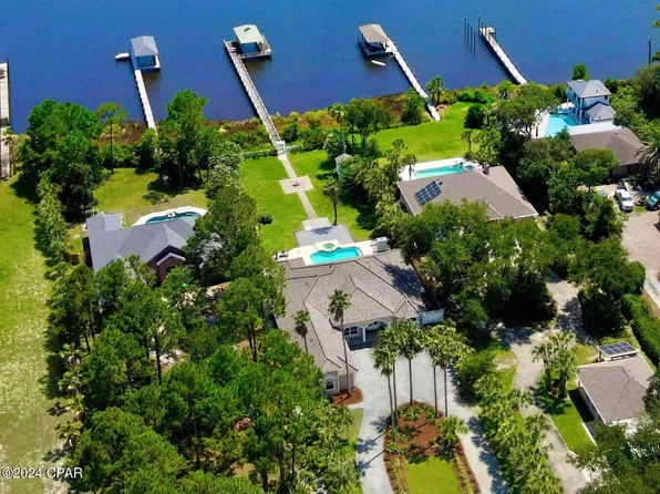 7903 N Lagoon Dr, Panama City Beach, FL 32408