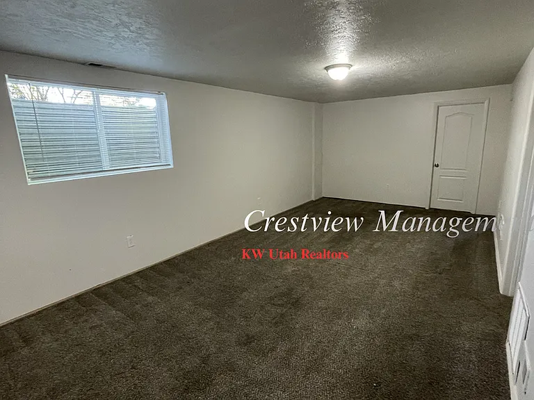 3621 S Chatterleigh Rd — Photo 6