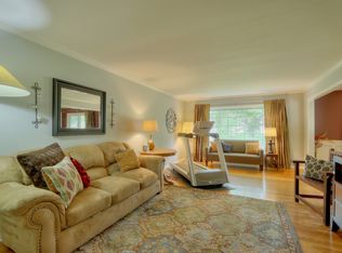 11136 Belleview Ave, Kansas City, MO 64114