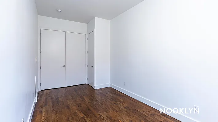 Rented by Nooklyn NYC LLC | media 13