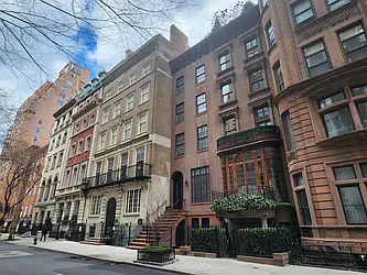 Rented by Bond New York