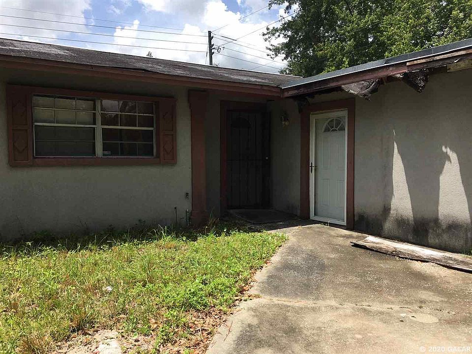 1st image of 1210 NE 24th St