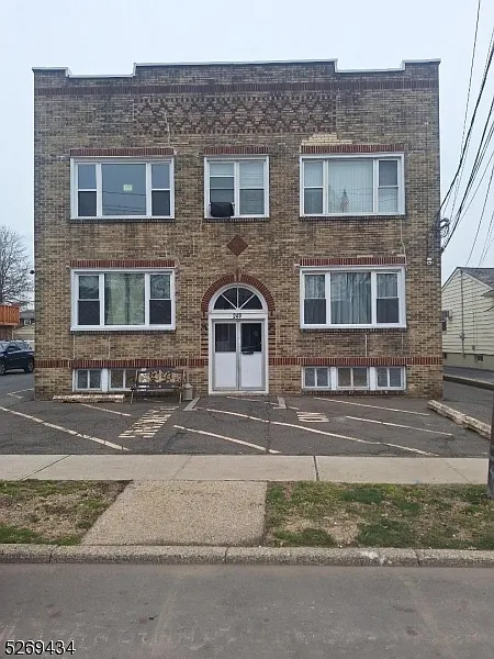 249 W Linden Ave