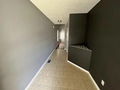 1141 Alexandria Dr — Photo 11