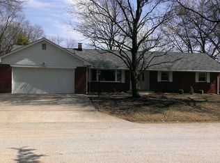 7466 S Ellenwood St, Terre Haute, IN 47802