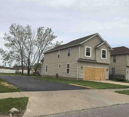 2nd image of 26285 Brush Ave
