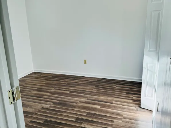 1675 Park Lawn Dr, Harrisonburg, VA 22801