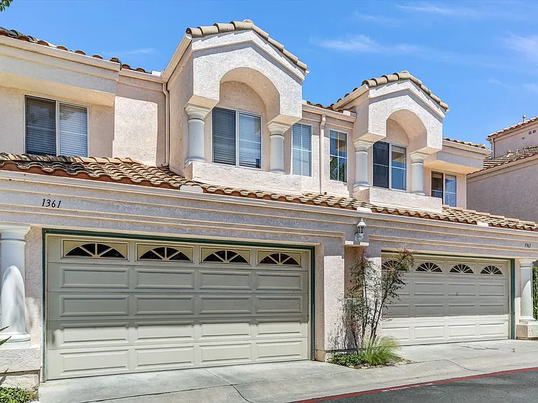 1361 Serena Cir #1 — Photo 3