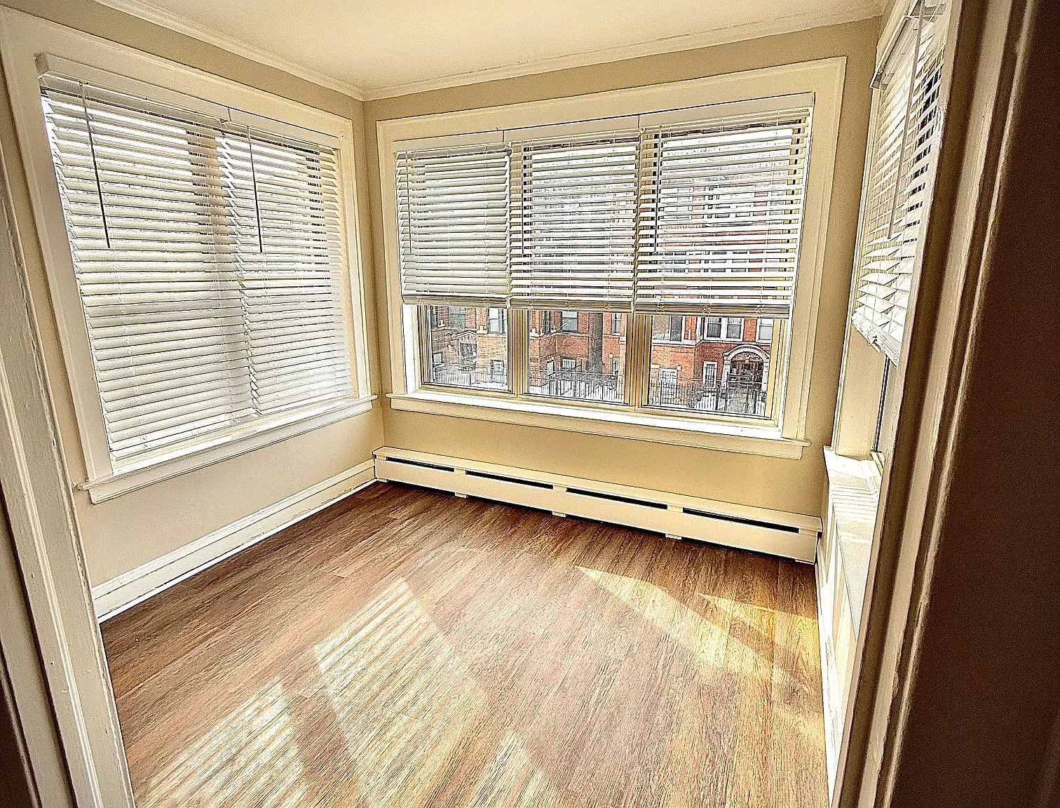 6741 S Clyde Ave — Photo 3
