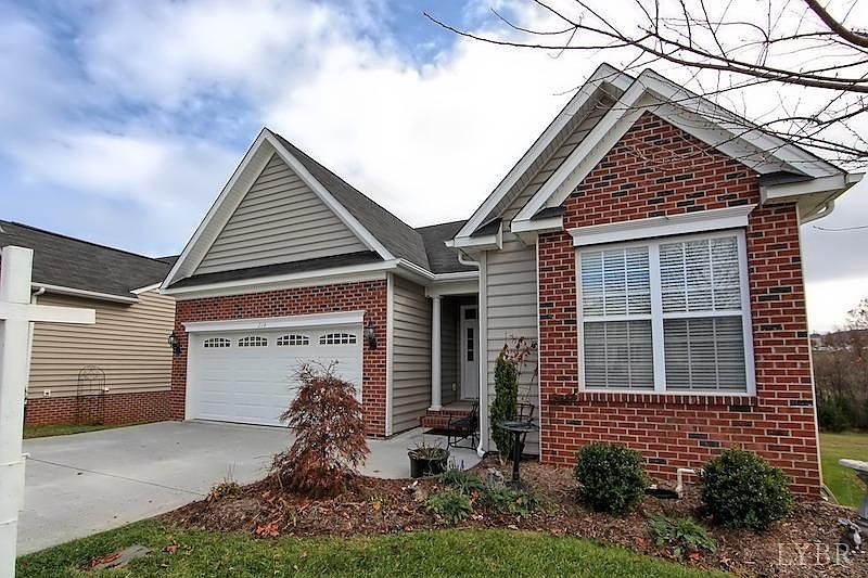 1st image of 214 Paulette Cir