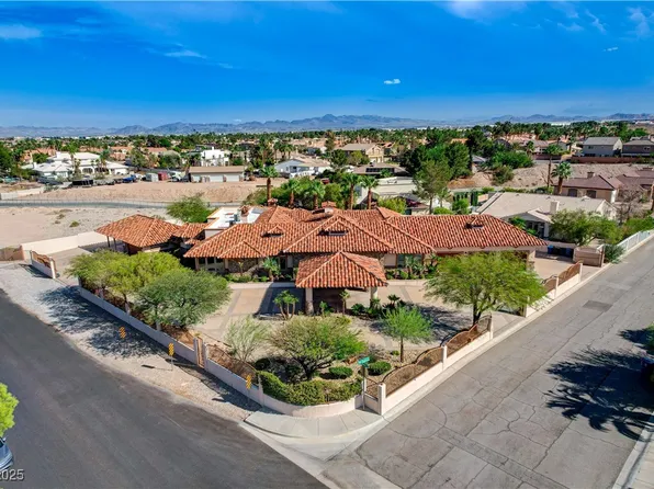 5520 Mount Diablo Dr, Las Vegas, NV 89118