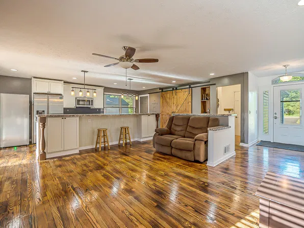 8280 Clear Lake Rd, Grass Lake, MI 49240