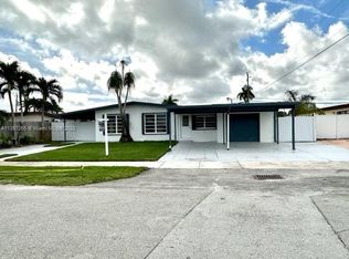 10730 SW 52nd Ter, Miami, FL 33165