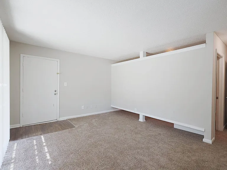 Hampton Hall | Comfort, Convenience, & Community All In One — Photo 167