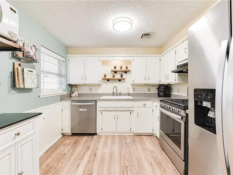 3712 N Markwell Ave — Photo 12