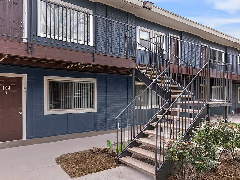 Encanto Apartments — Photo 11