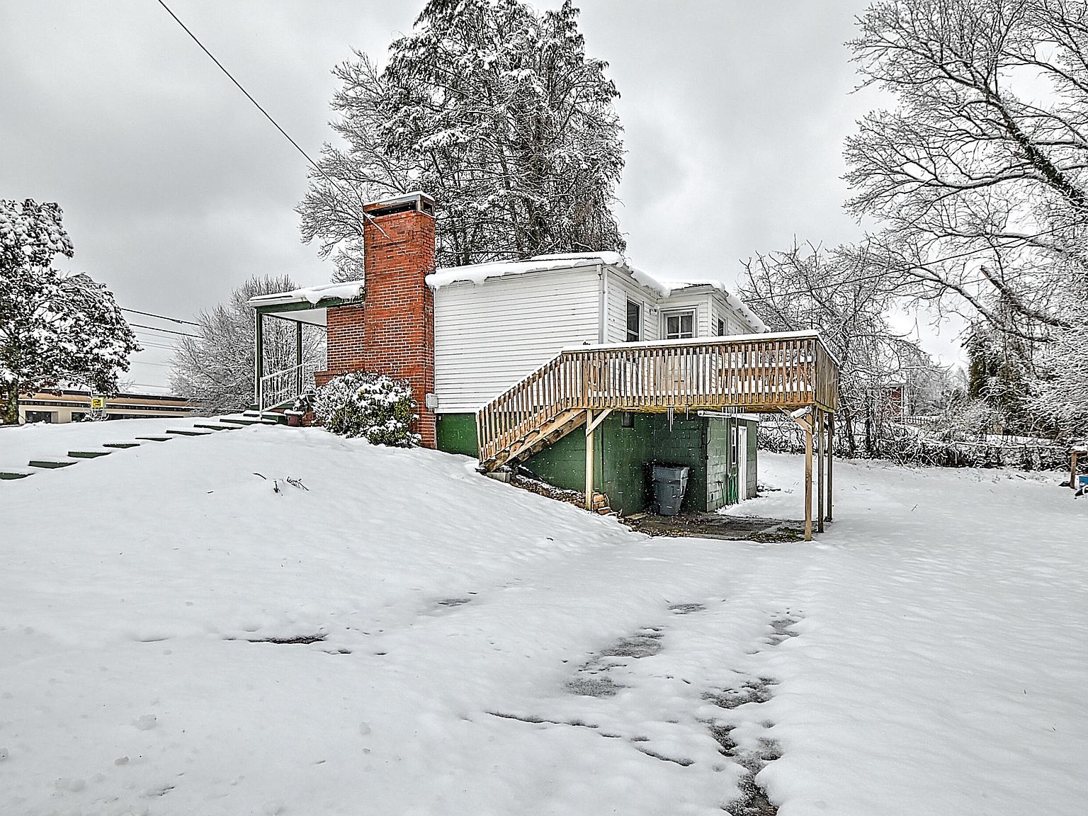 700 Bluff City Hwy, Bristol, TN 37620 Zillow