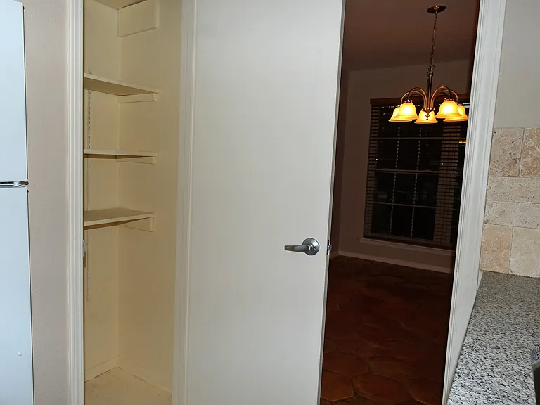 7727 Meadow Park Dr #111 — Photo 10