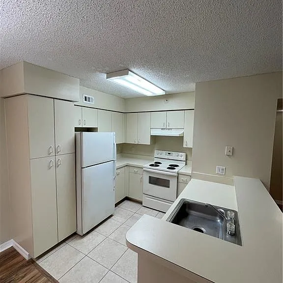 13521 Eagle Ridge Dr #118 — Photo 5