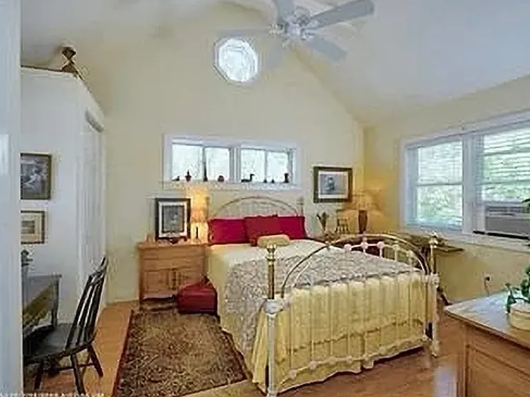 24 Maccormick Ln — Photo 10