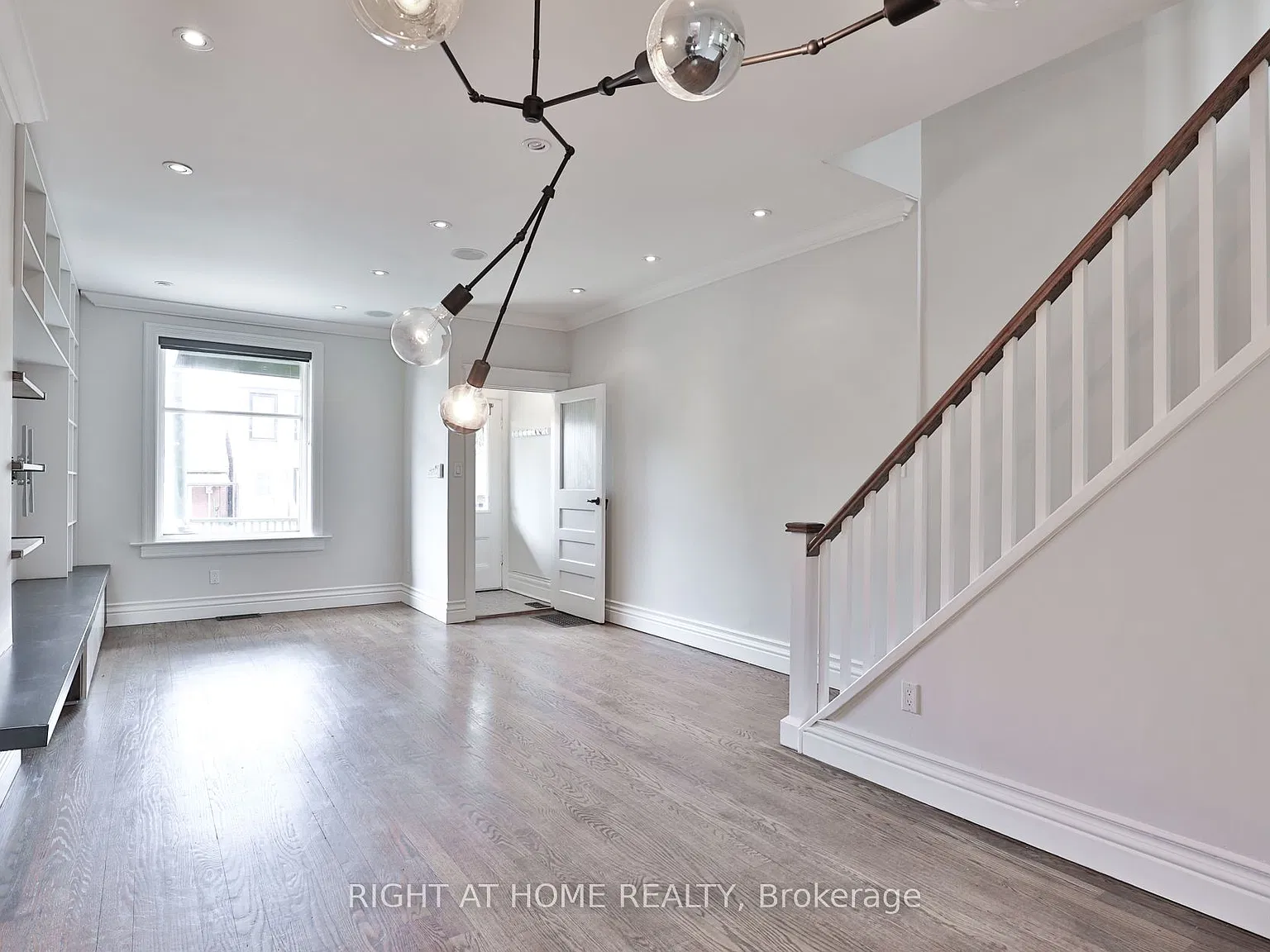 4 bed, $5,750 — Photo 3