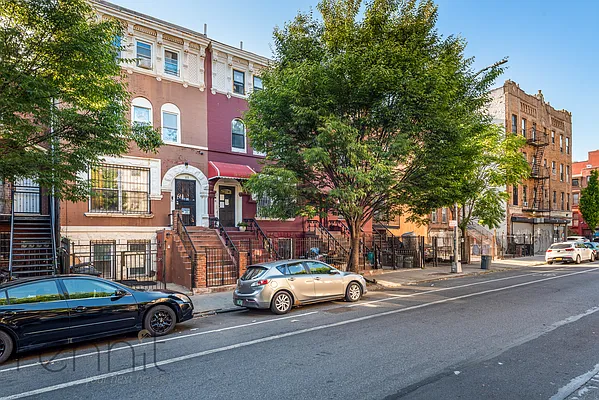 Rented by Rennit Inc. | media 13