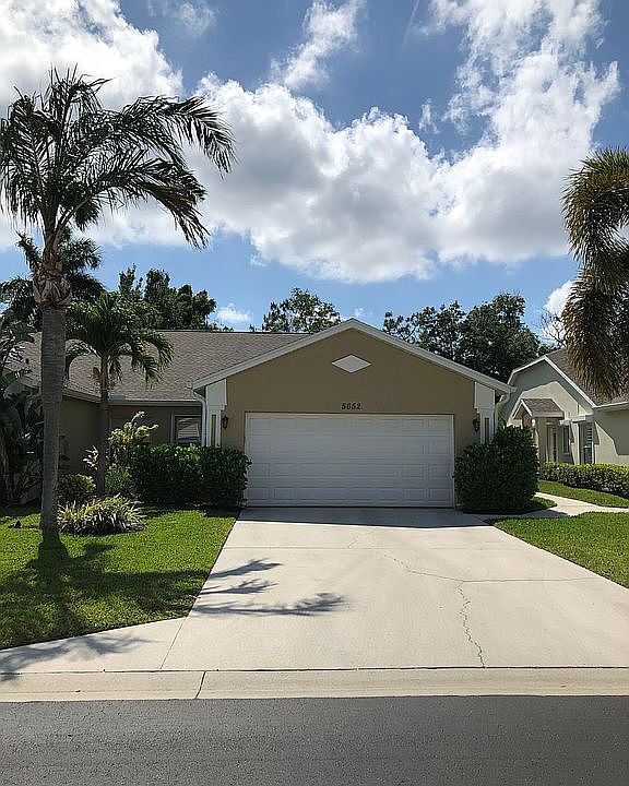 5652 Greenwood Circle
