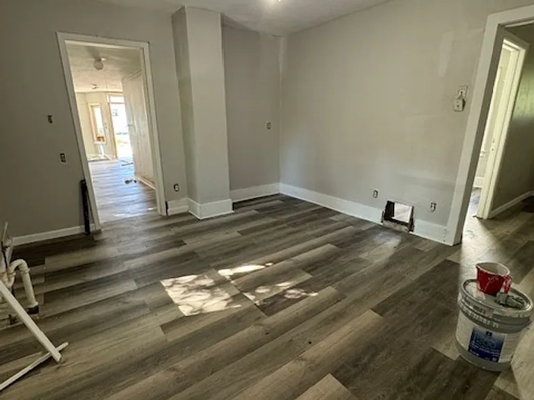 518 W Bailey St — Photo 5