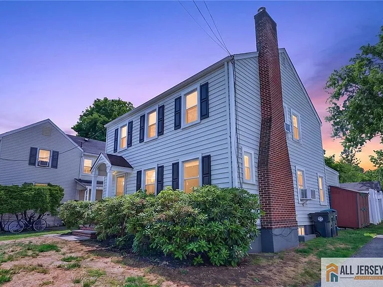 12 Capner St — Photo 3