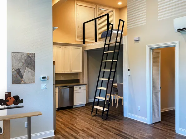 1524 F St #301, Sacramento, CA 95814