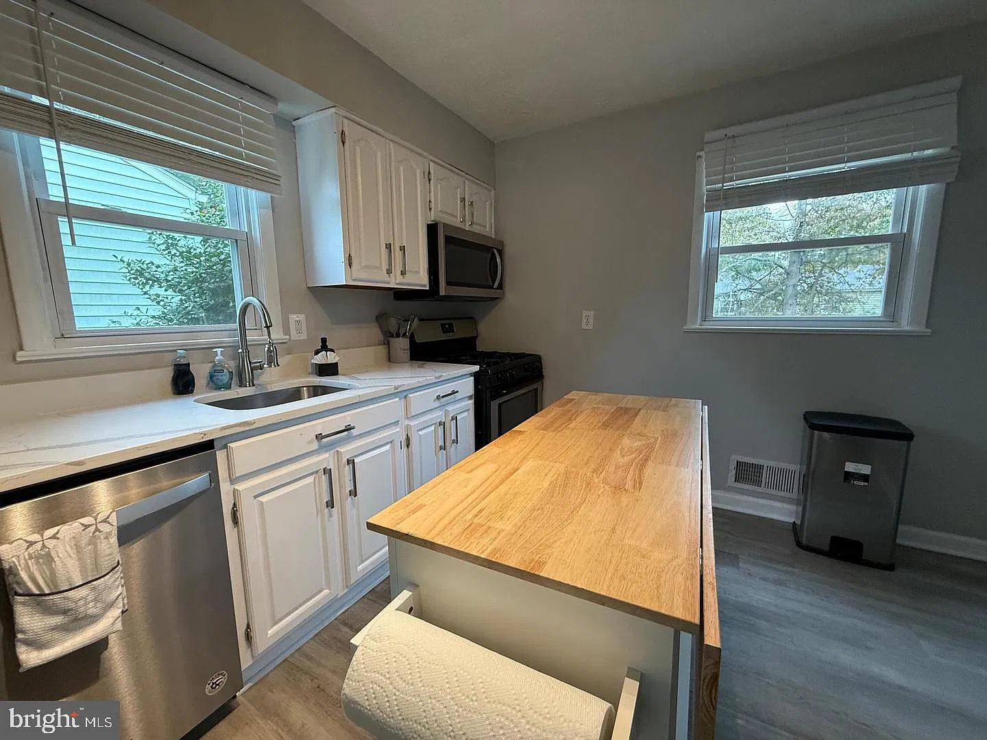 2208 Vermont Ave — Photo 3