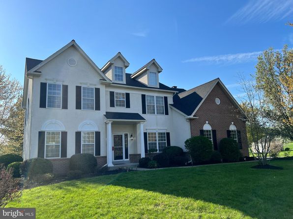 34 Cameron Ct, Exton, PA 19341