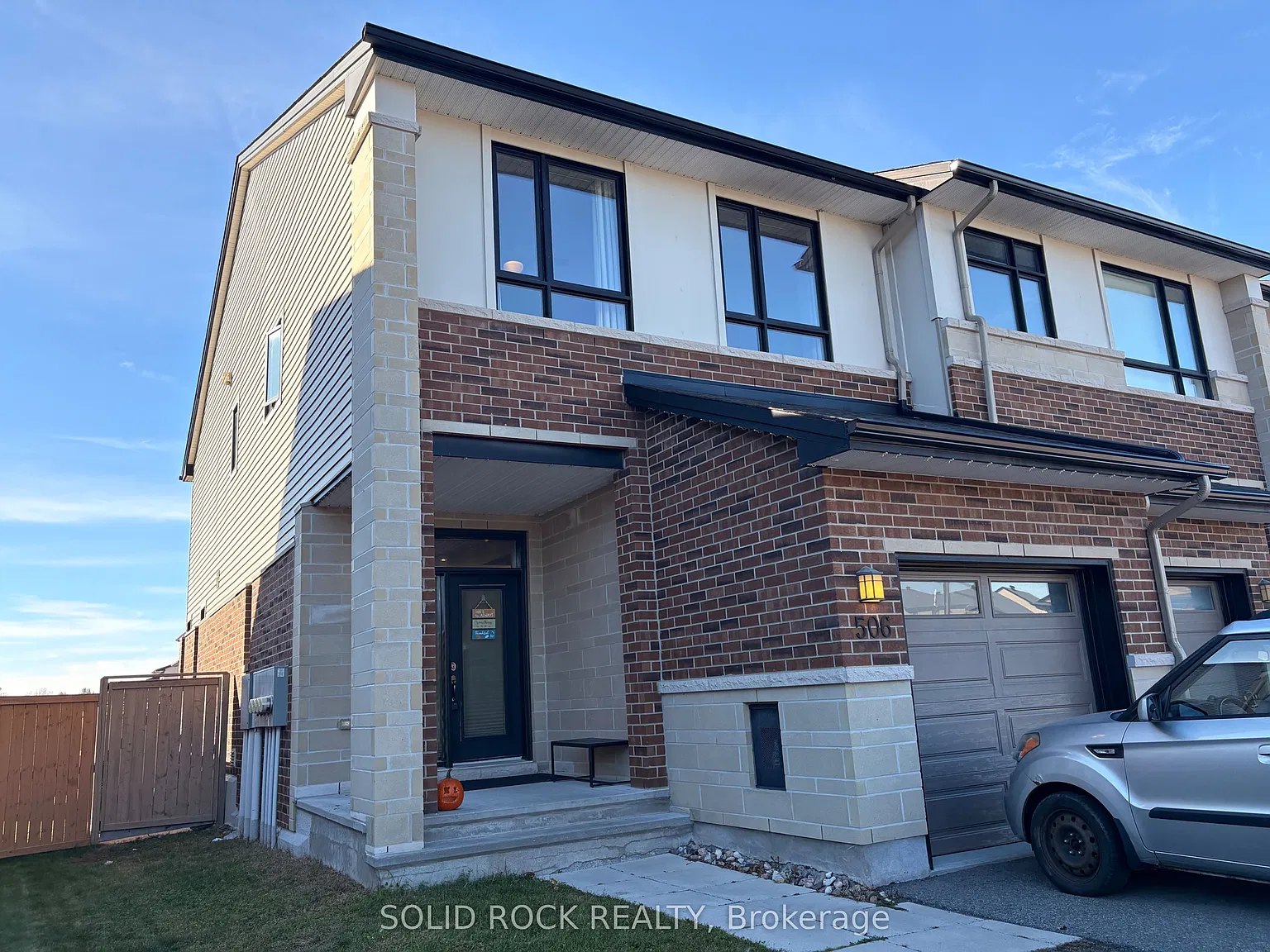 3 bed, $2,750 — Photo 2