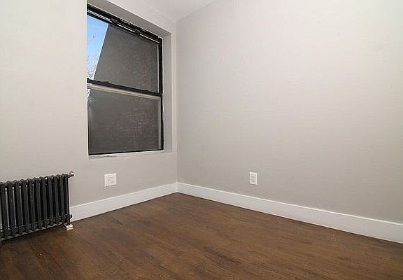 3rd image of 724 Saint Nicholas Ave #33