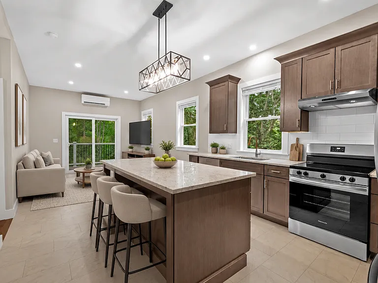 Kitchen/living room